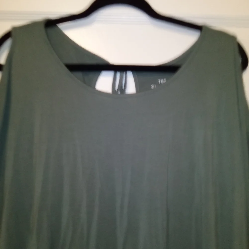 Torrid Olive Green Tank Top Size 2X - Picture 2 of 6